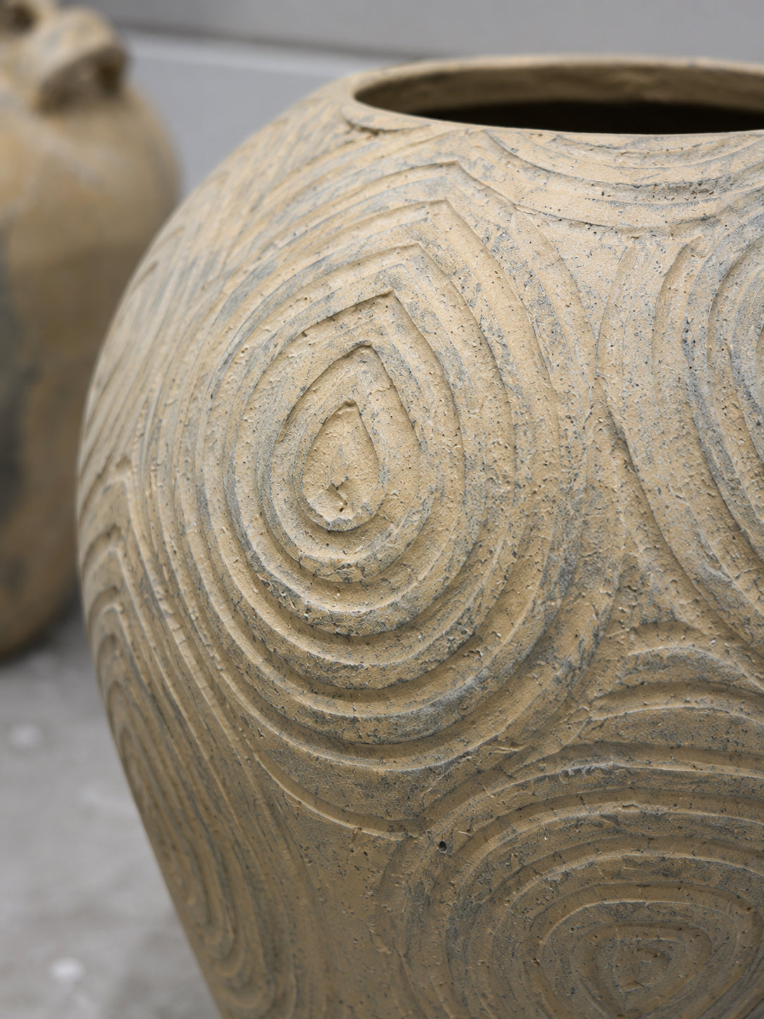 The Embun - Dewdrop Clay Pot